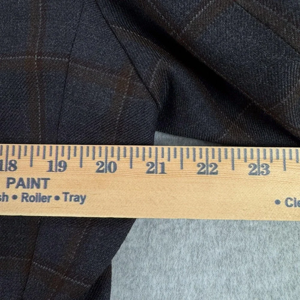 Tallia Blazer Mens 40L Gray Plaid 100% Wool Elbow Patch Sport Coat Jacket Office